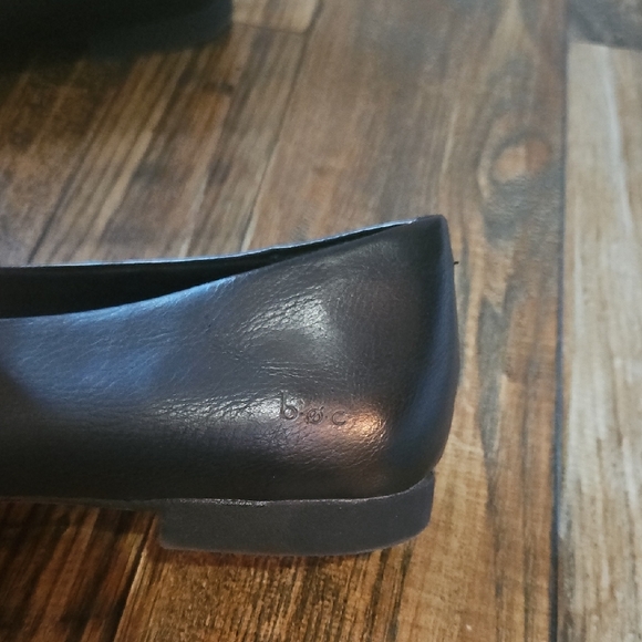 b.o.c. Women's Classic Black Loafers - Picture 9 of 11